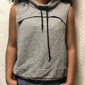 ⭐️4/$25 Tē Verde Gray Athletic Vest